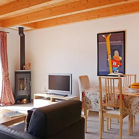 Sleeps 8 Wifi Apartment